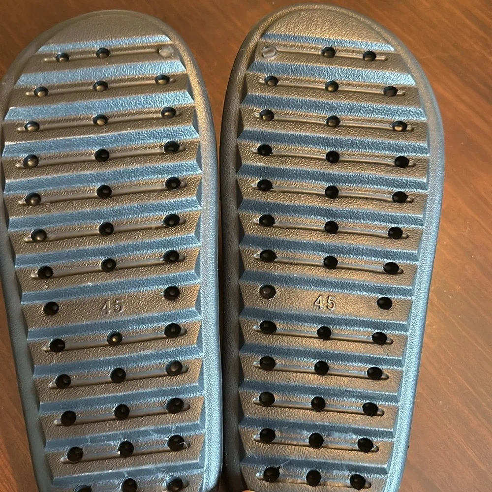 New Black Soles Rejects Slides size 11.5 - Picture 4 of 5